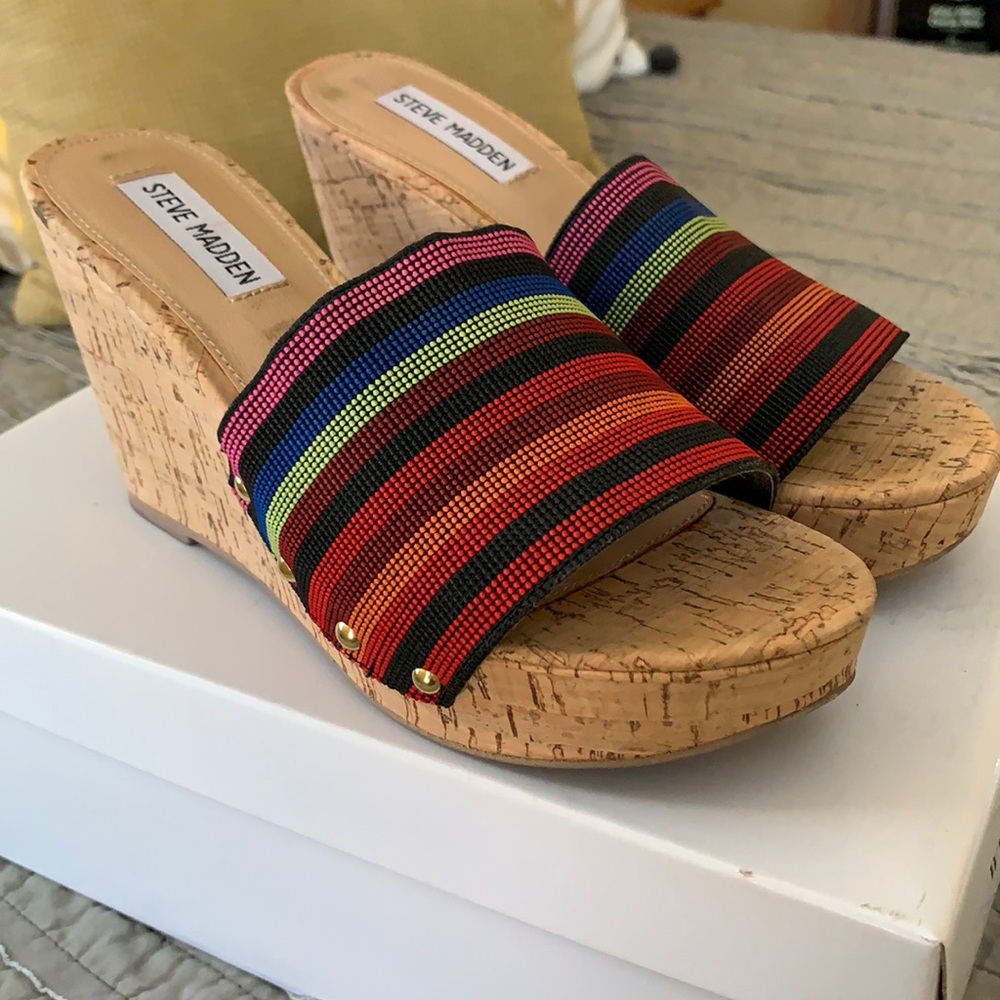 Steven Madden Multi-Colored Wedge Platform Sandal… - image 1